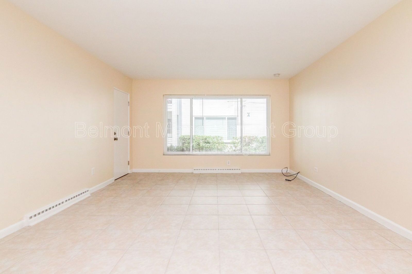 RENT NOW and RECEIVE $750 OFF YOUR FIRST MONTH'S RENT!!! Bright and Spacious 2bed/1bath Apartment for Rent in Downtown Orlando! property image