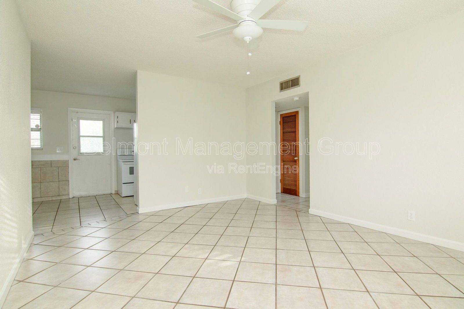 RENT NOW AND RECEIVE 2-WEEKS OFF YOUR FIRST MONTH'S RENT!!! Cozy 3 Bed 2 Bath Condo for Rent in Downtown Maitland! property image