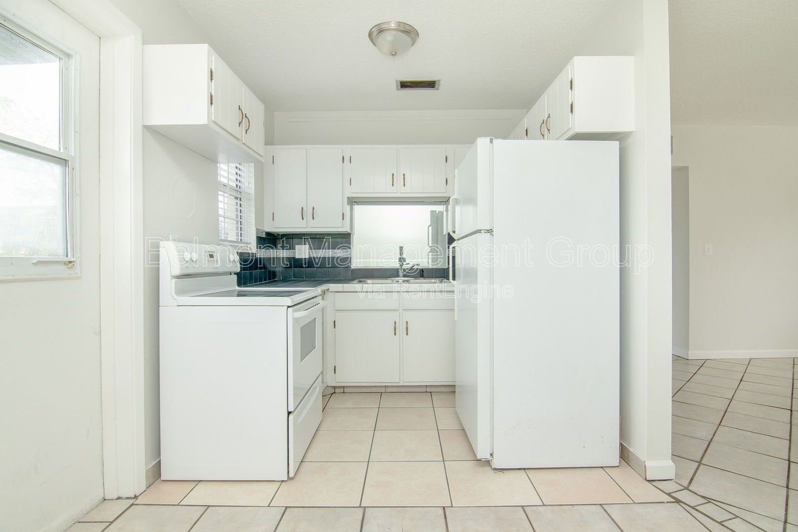 RENT NOW AND RECEIVE 2-WEEKS OFF YOUR FIRST MONTH'S RENT!!! Cozy 3 Bed 2 Bath Condo for Rent in Downtown Maitland! property image