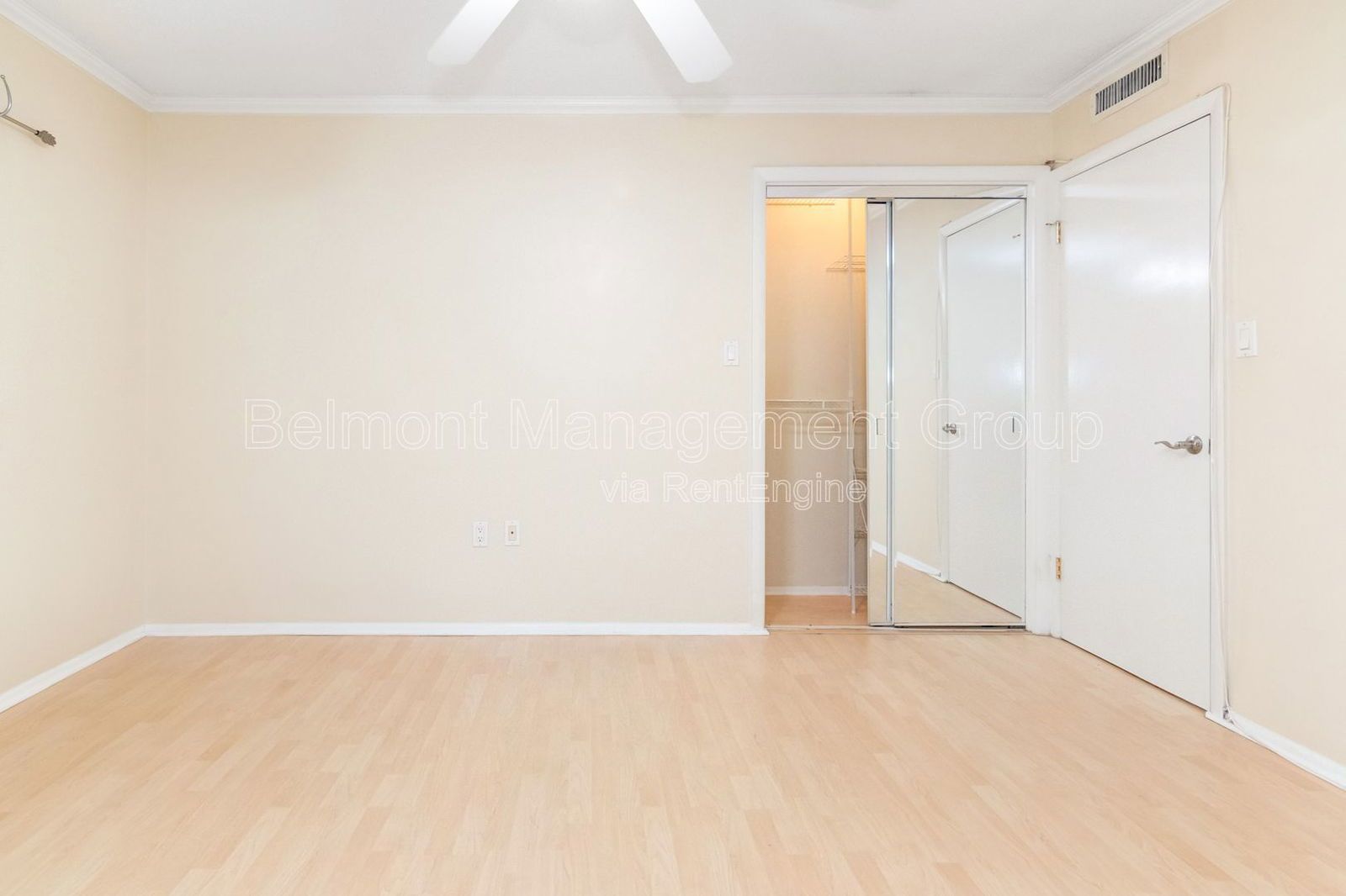 Updated 3/2 Condo for Rent in PRIME Downtown Winter Park Location! Rollins Students Welcomed! property image