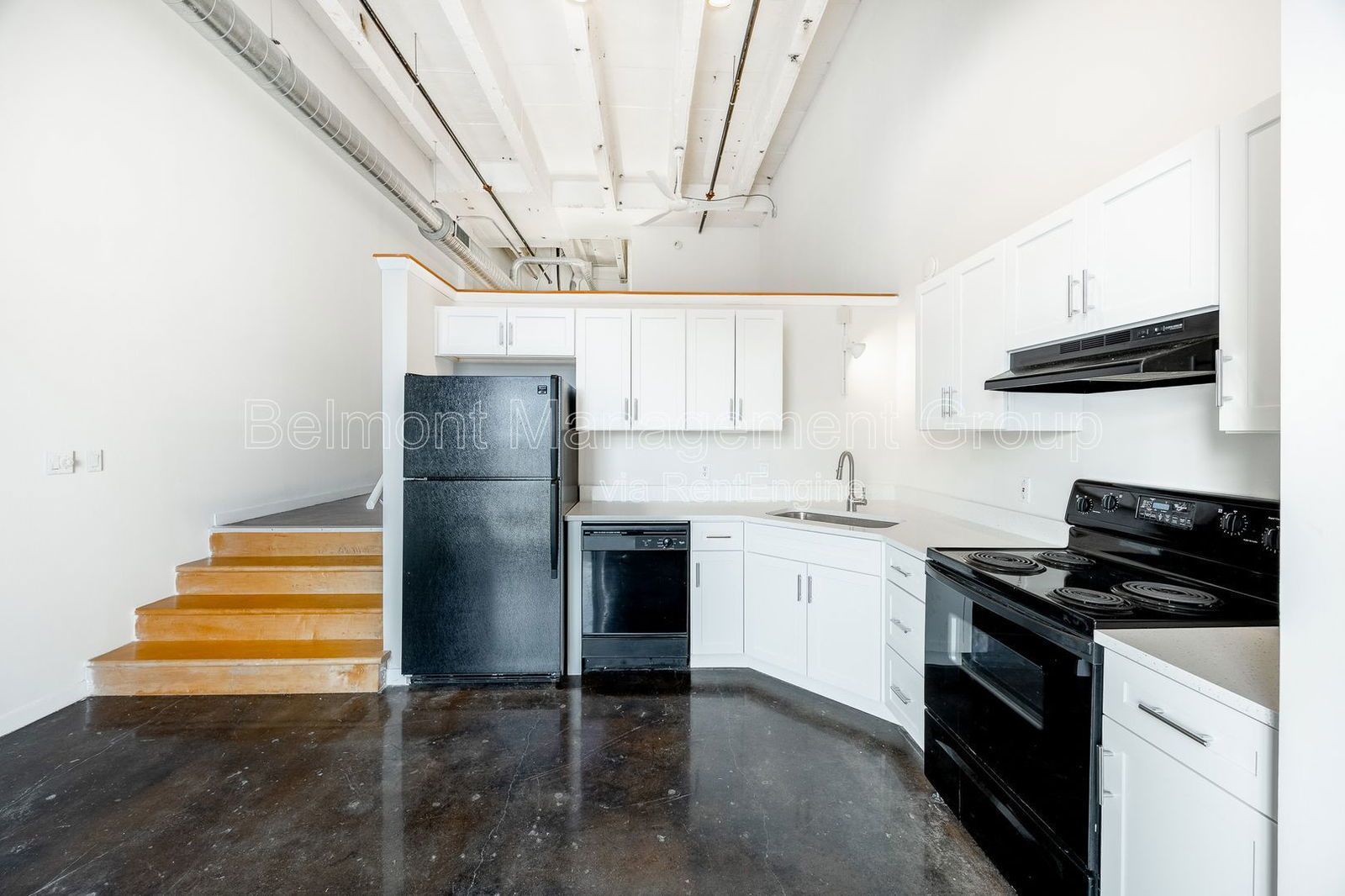 Rent Now and Get 6 Weeks Free + a Super Low $350 Security Deposit!!!  Stylish 1 Bed/ 1 Bath Loft with Balcony at The Lofts of Winter Park Village! property image