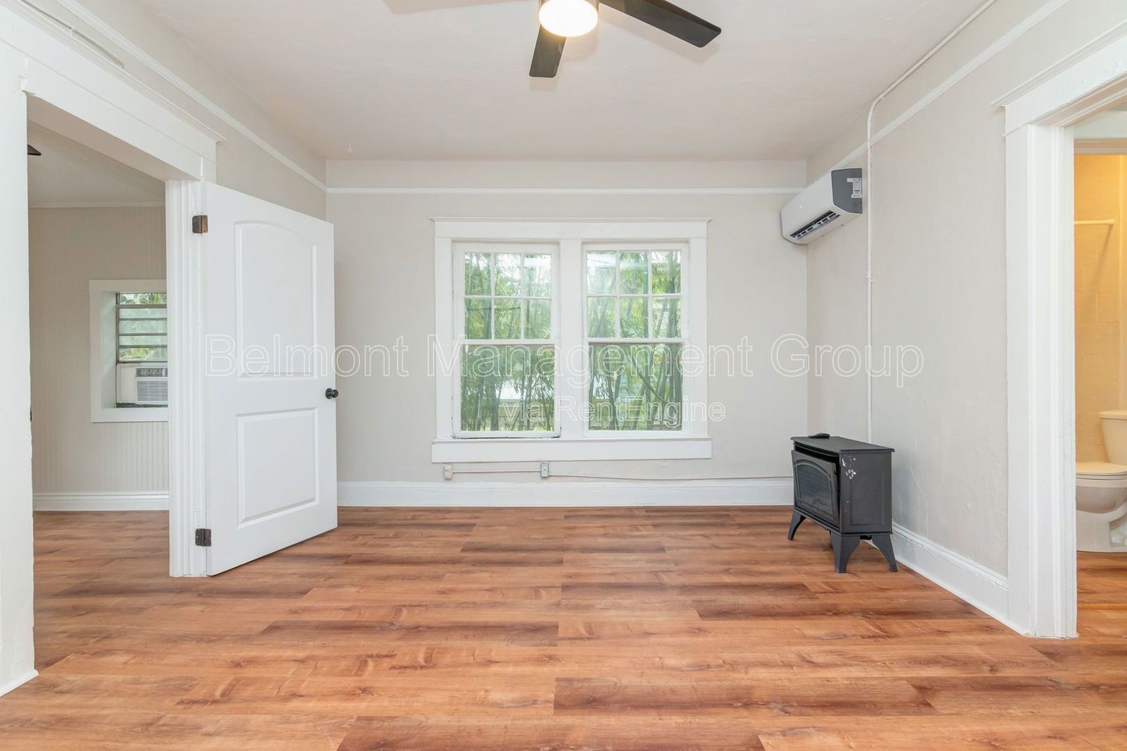 RENT NOW AND RECEIVE THE REST OF DECEMBER FREE!!!  Modern and Chic 2 bed/1 bath at The Emmett on Park in Historic Downtown Sanford! property image