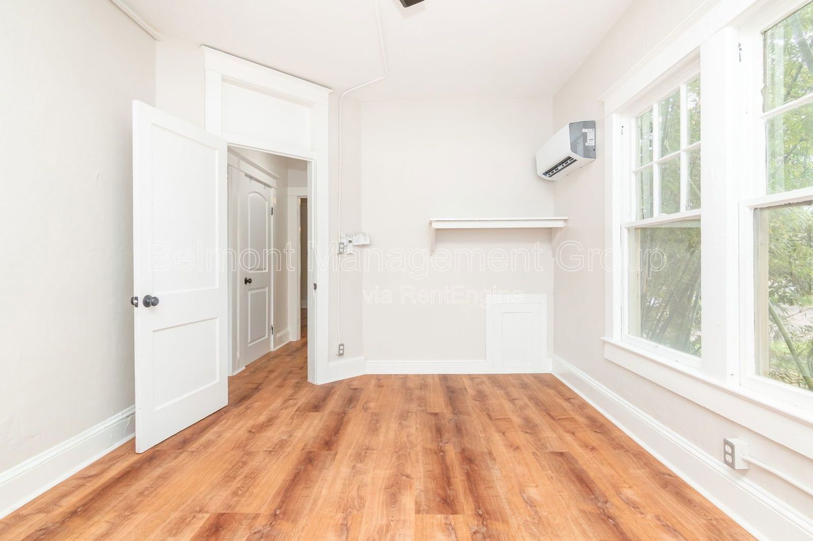 RENT NOW AND RECEIVE THE REST OF DECEMBER FREE!!!  Modern and Chic 2 bed/1 bath at The Emmett on Park in Historic Downtown Sanford! property image