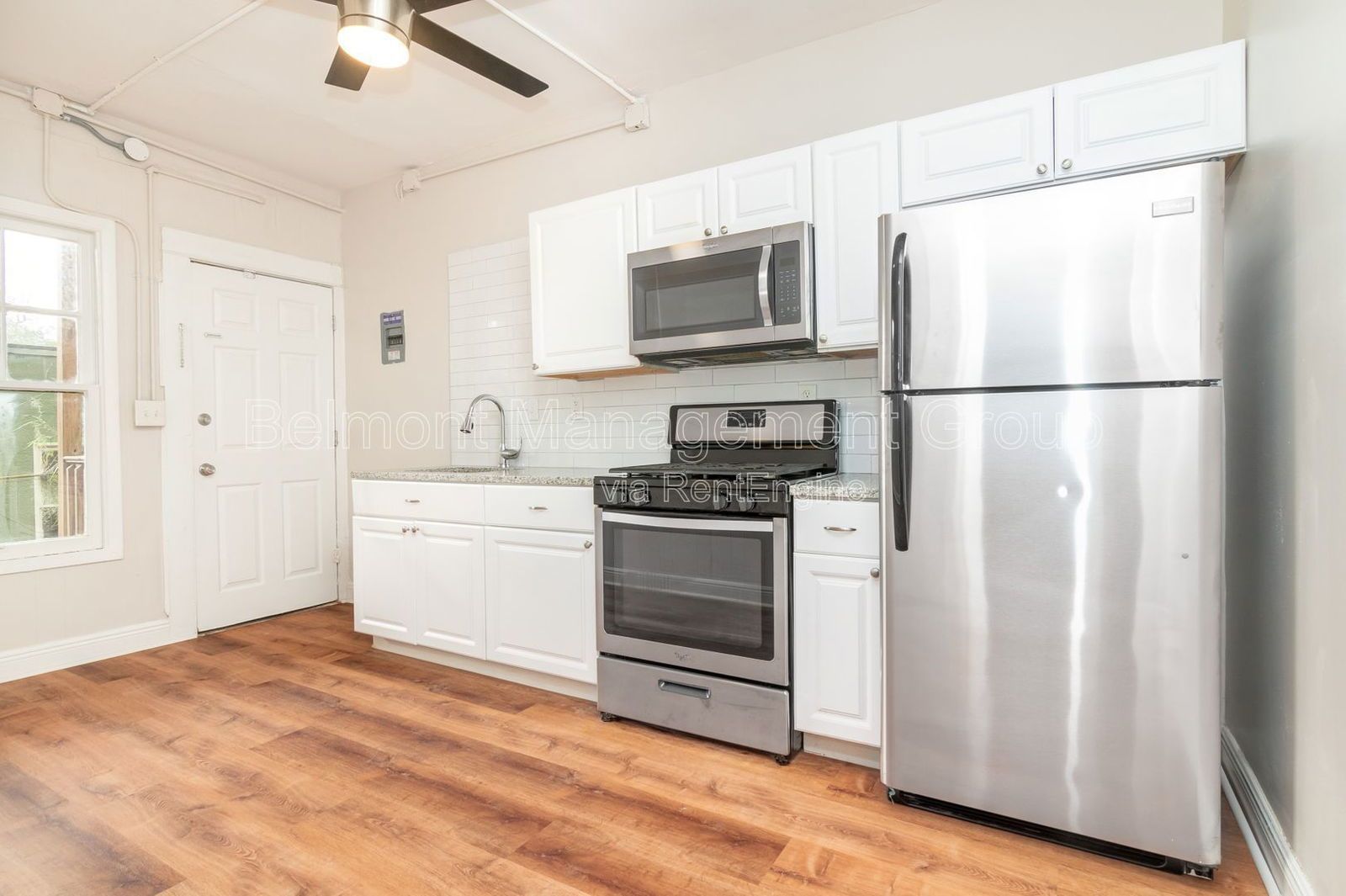 RENT NOW AND RECEIVE THE REST OF DECEMBER FREE!!!  Modern and Chic 2 bed/1 bath at The Emmett on Park in Historic Downtown Sanford! property image