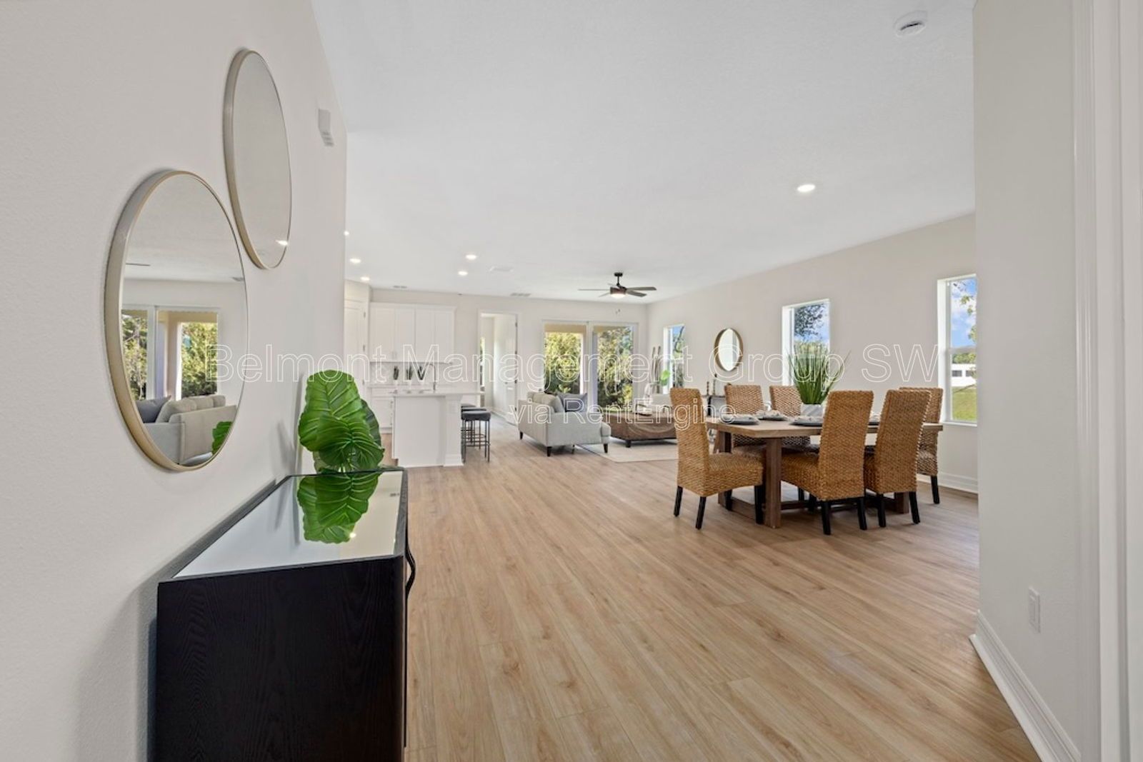 4/3 SPACIOUS Home in the heart of North Port! property image