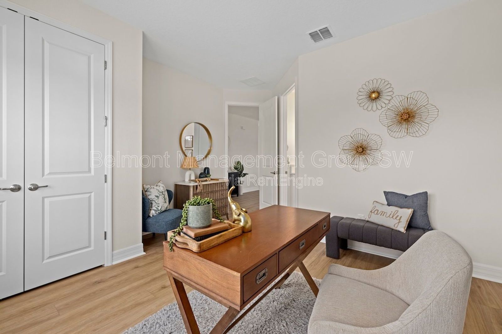4/3 SPACIOUS Home in the heart of North Port! property image