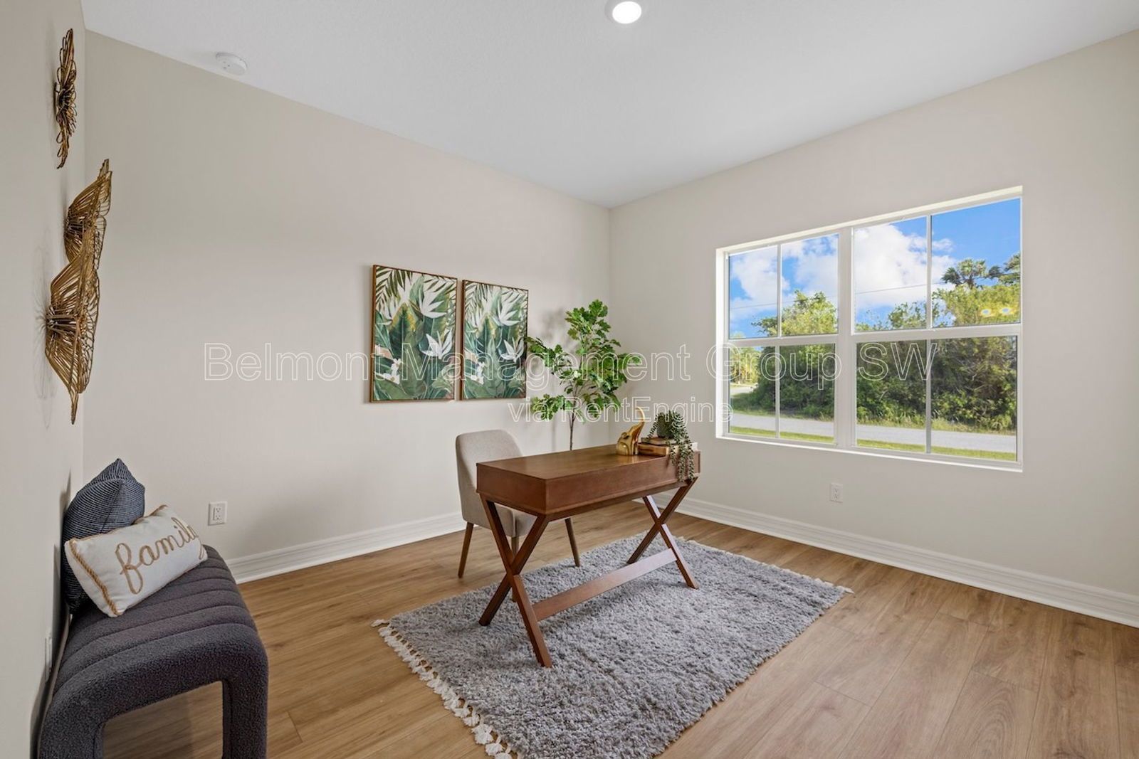 4/3 SPACIOUS Home in the heart of North Port! property image