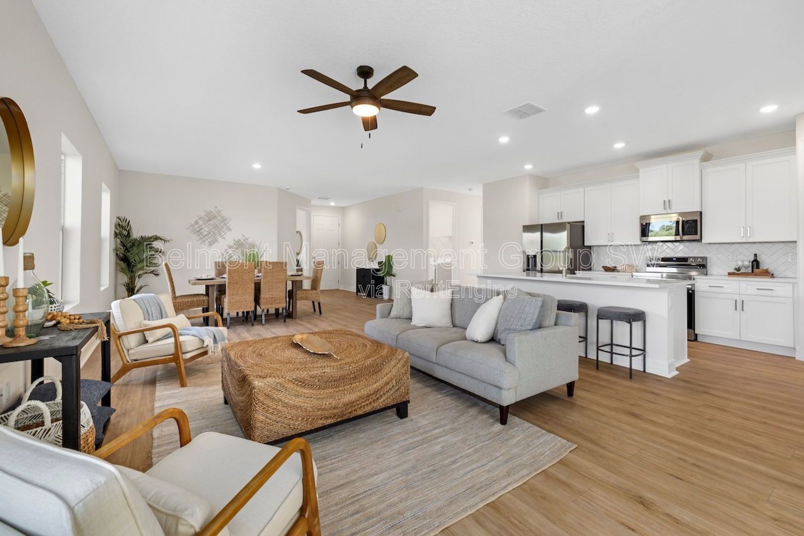 4/3 SPACIOUS Home in the heart of North Port! property image