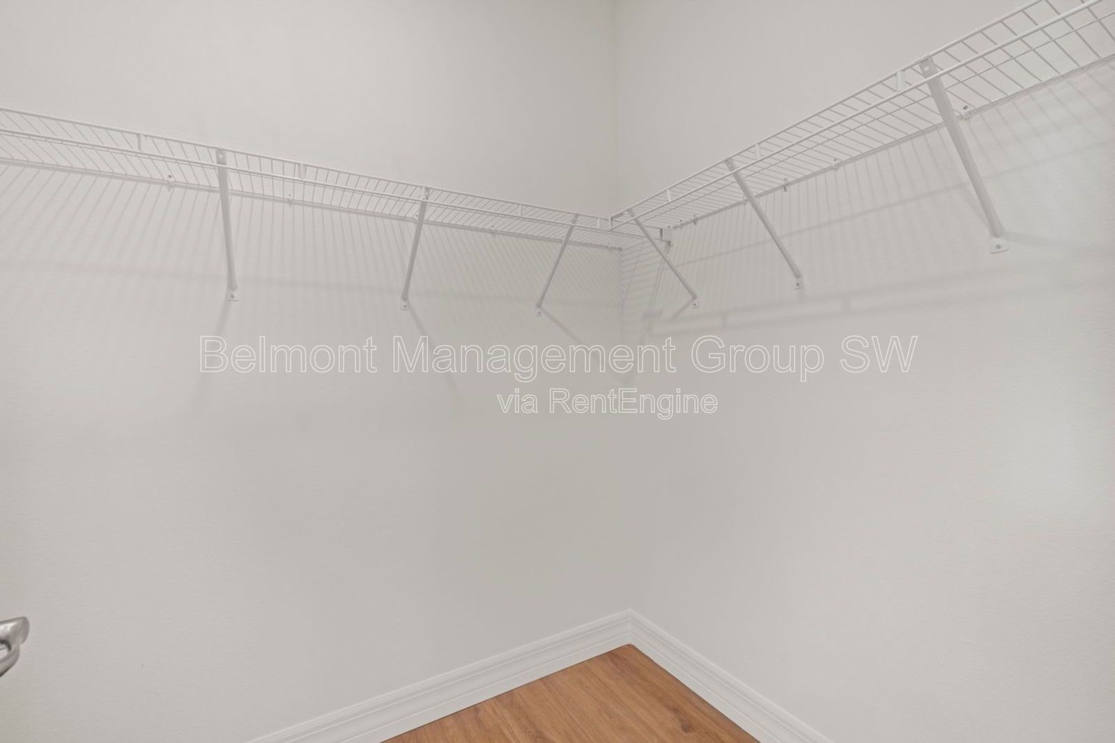4/3 SPACIOUS Home in the heart of North Port! property image