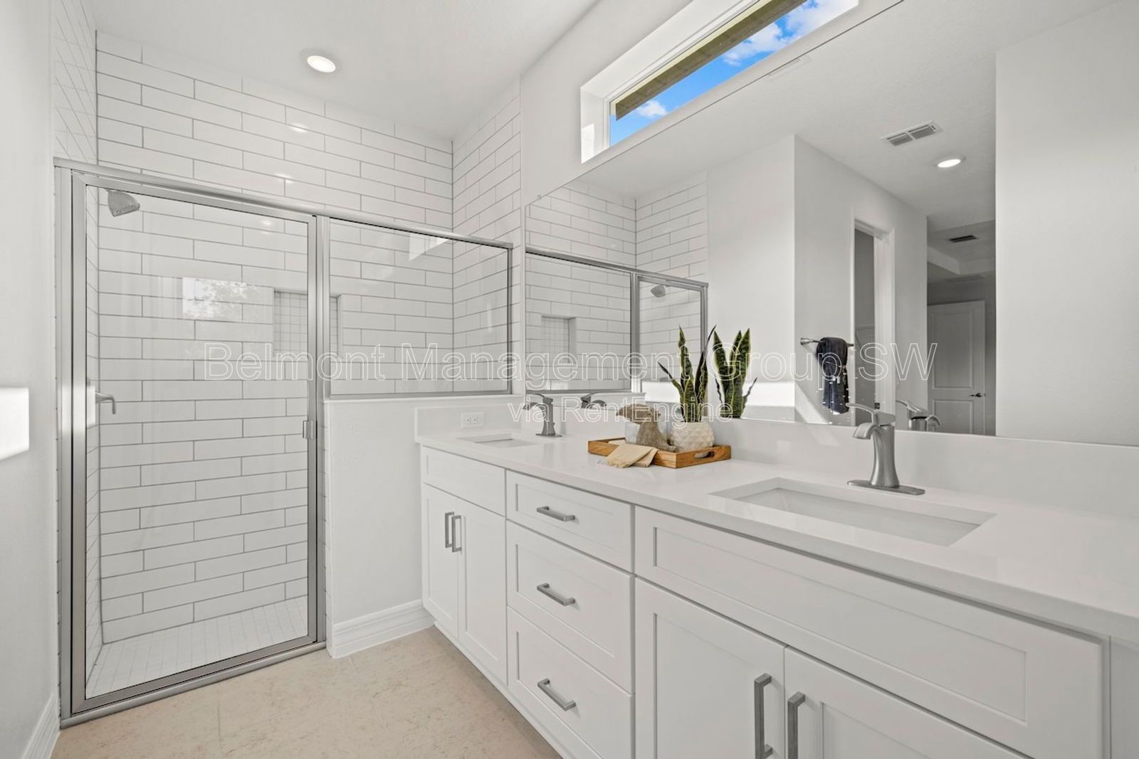 4/3 SPACIOUS Home in the heart of North Port! property image