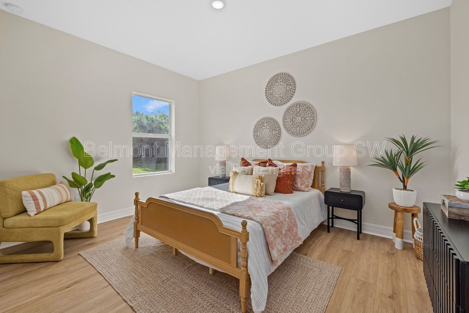 4/3 SPACIOUS Home in the heart of North Port! property image