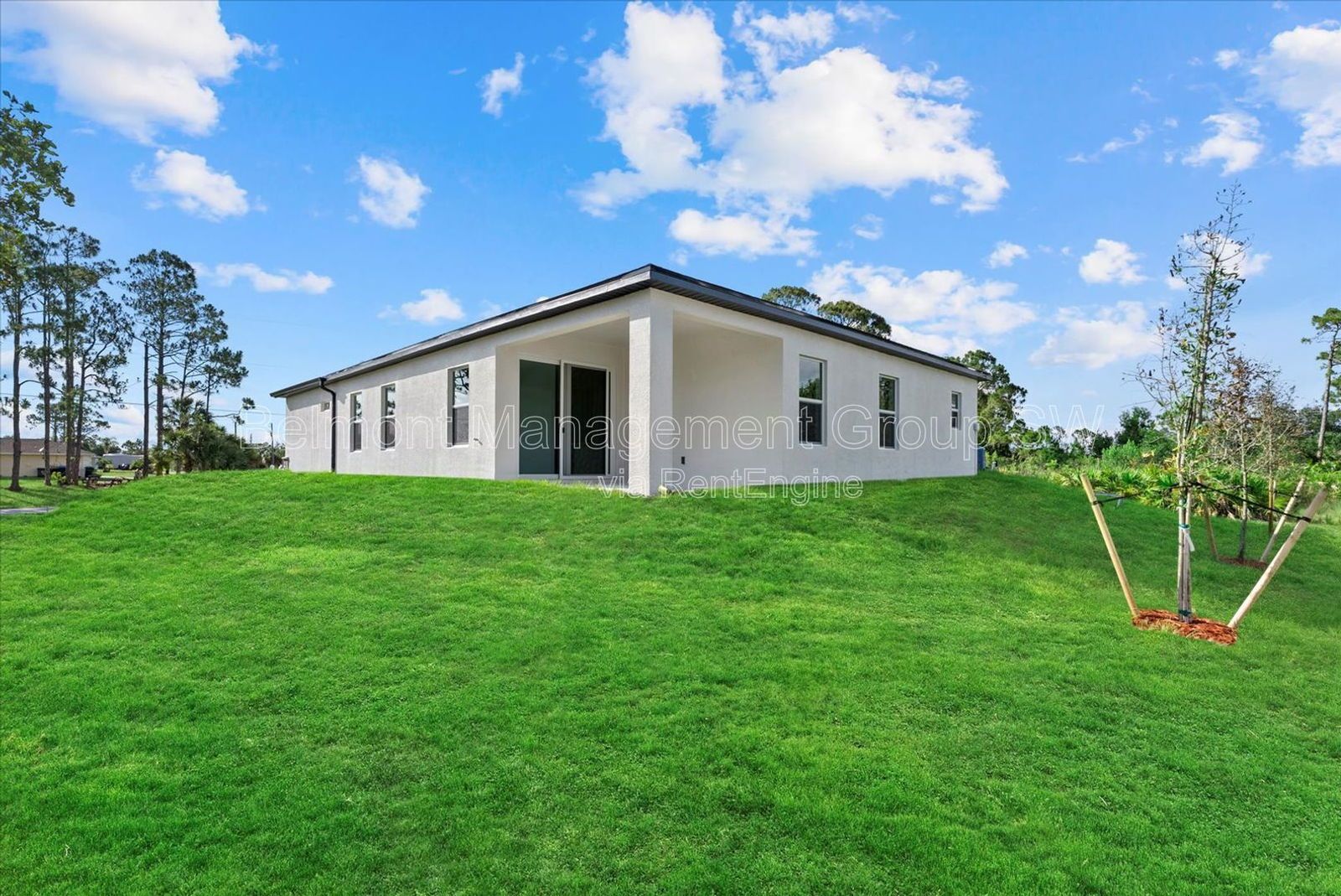 4/3 SPACIOUS Home in the heart of North Port! property image