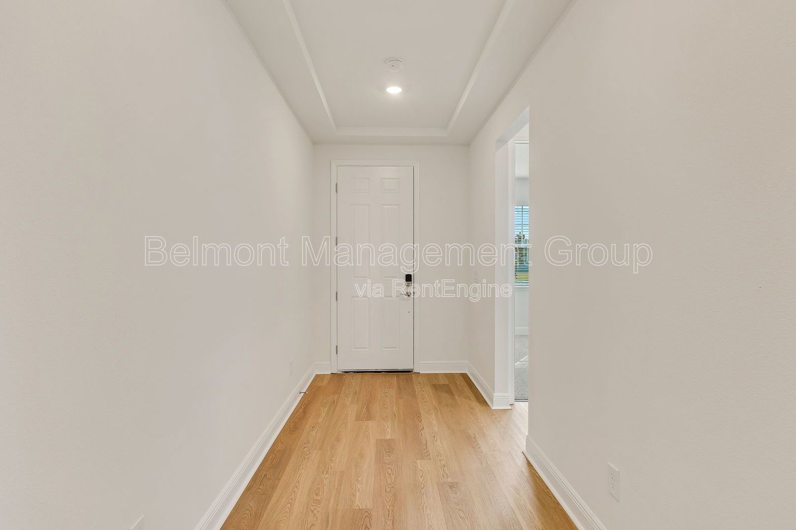 Sophisticated 4 Bed/2 Bath Home in the LPGA Master Community - Daytona Beach! HOLIDAY SPECIAL!! RENT NOW AND RECEIVE THE REST OF DECEMBER FREE!!! property image