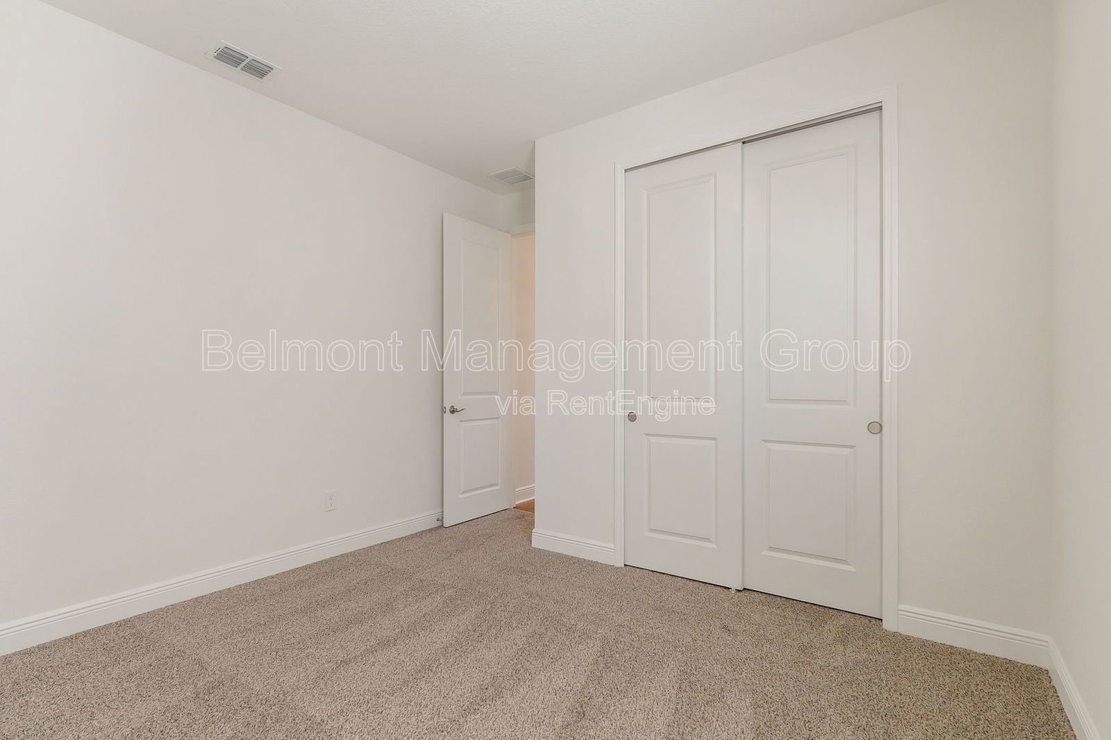 Sophisticated 4 Bed/2 Bath Home in the LPGA Master Community - Daytona Beach! HOLIDAY SPECIAL!! RENT NOW AND RECEIVE THE REST OF DECEMBER FREE!!! property image