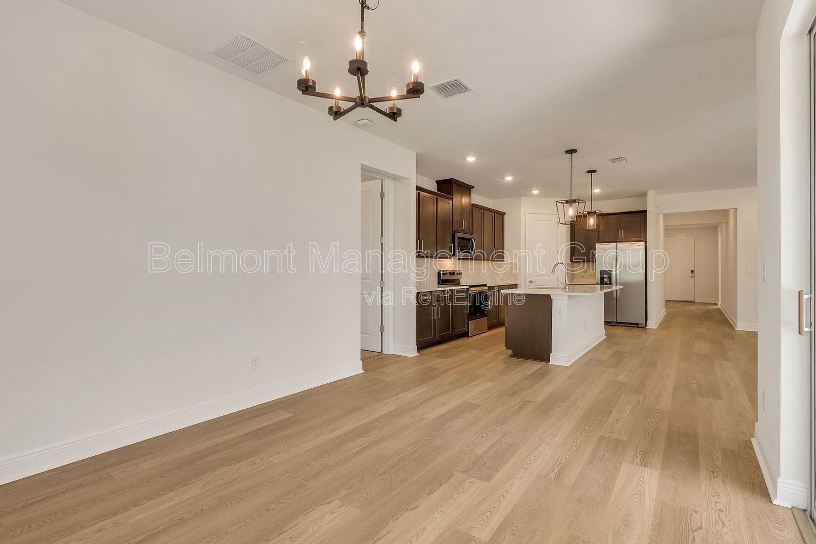 Sophisticated 4 Bed/2 Bath Home in the LPGA Master Community - Daytona Beach! HOLIDAY SPECIAL!! RENT NOW AND RECEIVE THE REST OF DECEMBER FREE!!! property image