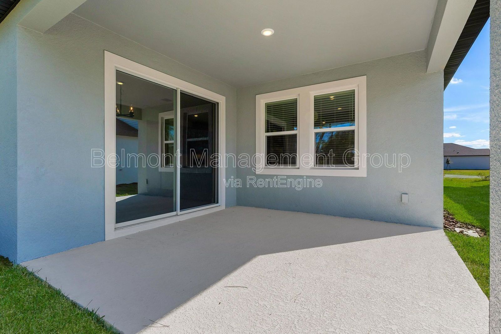 Sophisticated 4 Bed/2 Bath Home in the LPGA Master Community - Daytona Beach! HOLIDAY SPECIAL!! RENT NOW AND RECEIVE THE REST OF DECEMBER FREE!!! property image