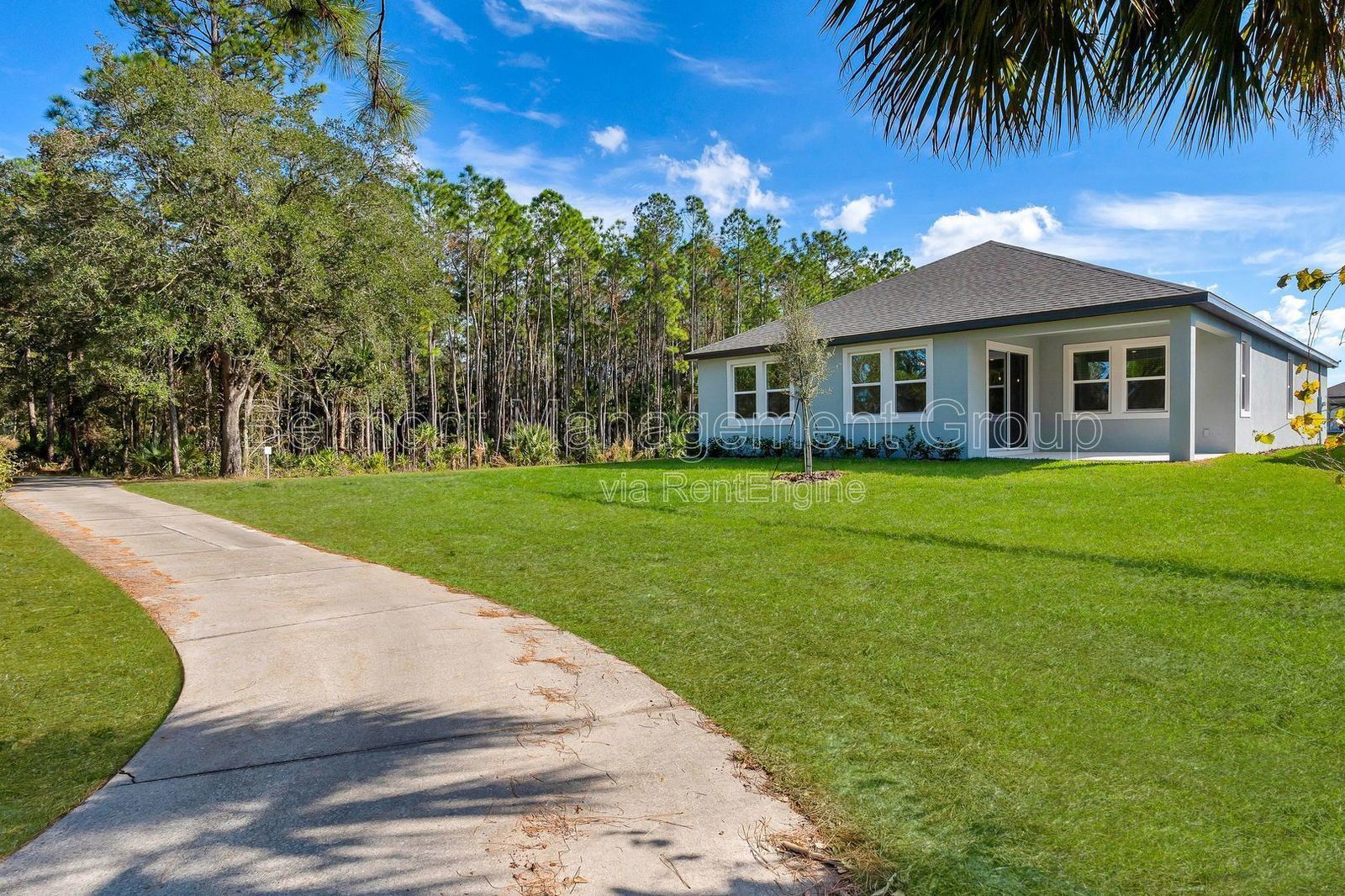 Sophisticated 4 Bed/2 Bath Home in the LPGA Master Community - Daytona Beach! HOLIDAY SPECIAL!! RENT NOW AND RECEIVE THE REST OF DECEMBER FREE!!! property image