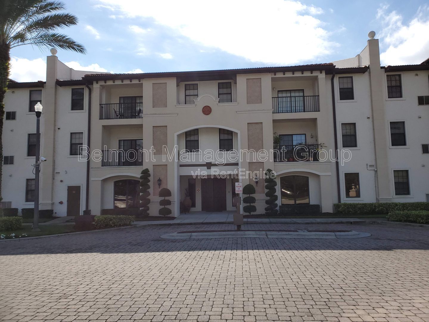 Beautiful 1 Bed 1 Bath Condo at the Registry at Michigan Park in Orlando! RENT NOW AND GET THE REST OF DECEMBER FREE!!! property image