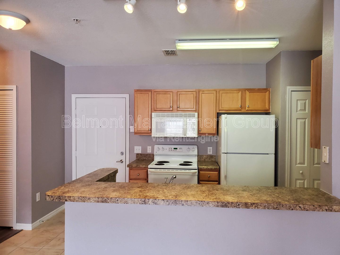 Beautiful 1 Bed 1 Bath Condo at the Registry at Michigan Park in Orlando! RENT NOW AND GET THE REST OF DECEMBER FREE!!! property image
