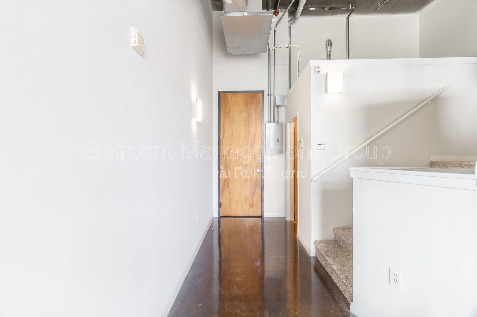 Rent Now and Get 4 Weeks Free + a Super Low $350 Security Deposit!!! Trendy 1 Bed/ 1 Bath Loft FOR RENT at The Lofts of Winter Park Village! property image