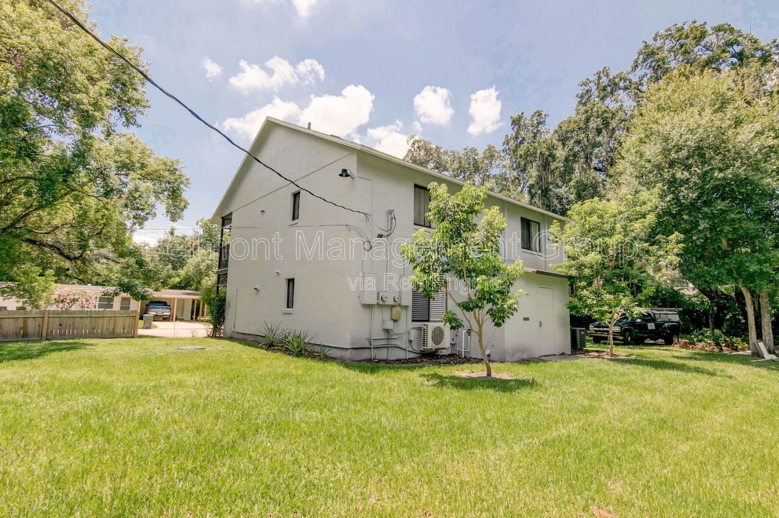 RENT NOW AND RECEIVE 2-WEEKS OFF YOUR RENT!!! Half-Security Deposit available for qualified applicants! Lovely 1bed/1bath Apartment located in The Hourglass District in Orlando!! property image