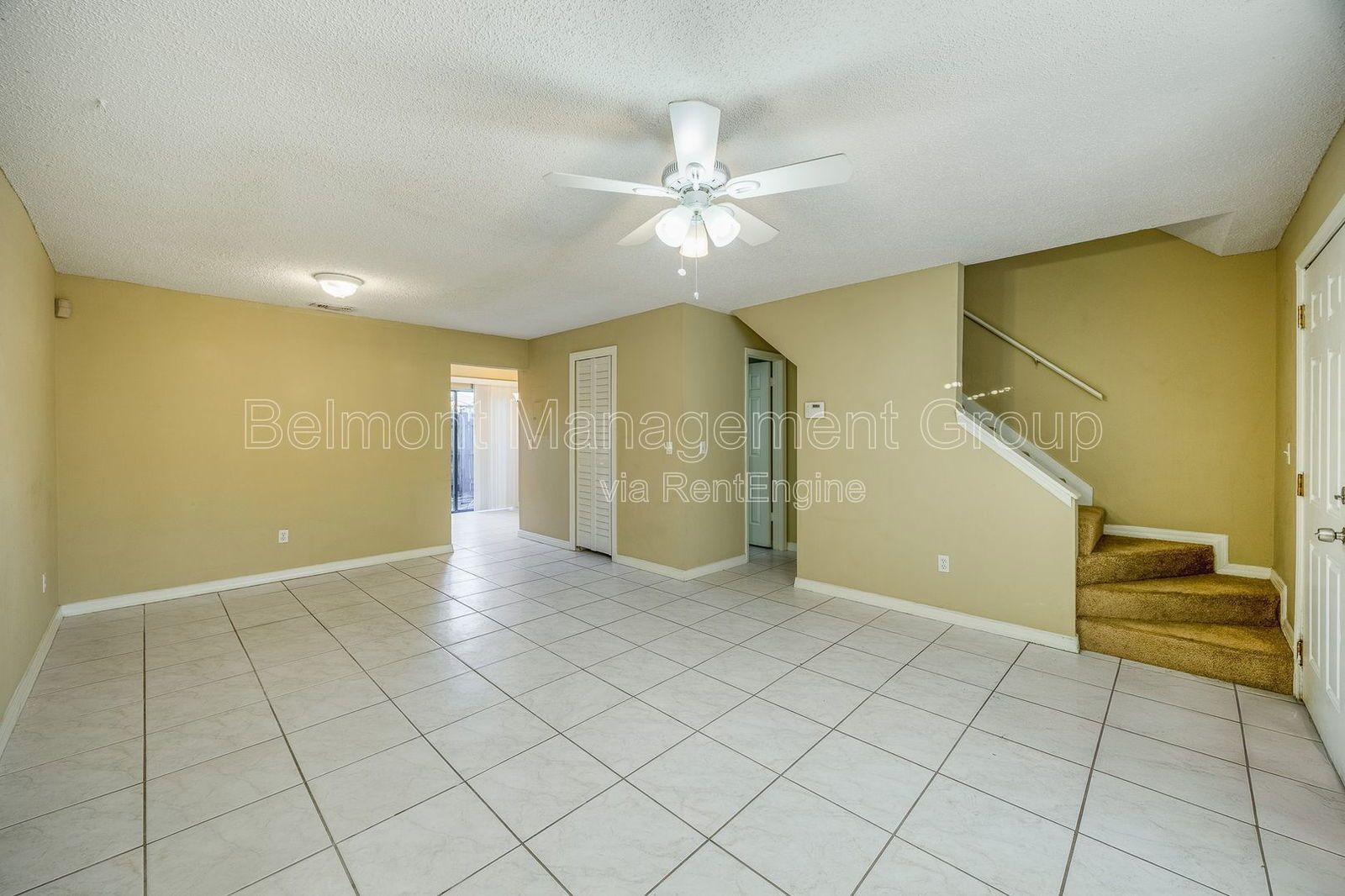 Beautiful 2bed/2bath Condo For Rent in Hidden Oaks Condominiums at Winter Park! RENT BY JANUARY 15th AND RECEIVE 2-WEEKS FREE!!! property image