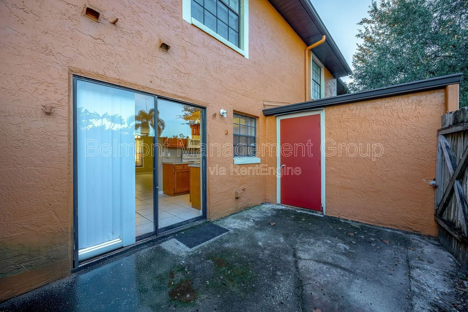 Beautiful 2bed/2bath Condo For Rent in Hidden Oaks Condominiums at Winter Park! RENT BY JANUARY 15th AND RECEIVE 2-WEEKS FREE!!! property image