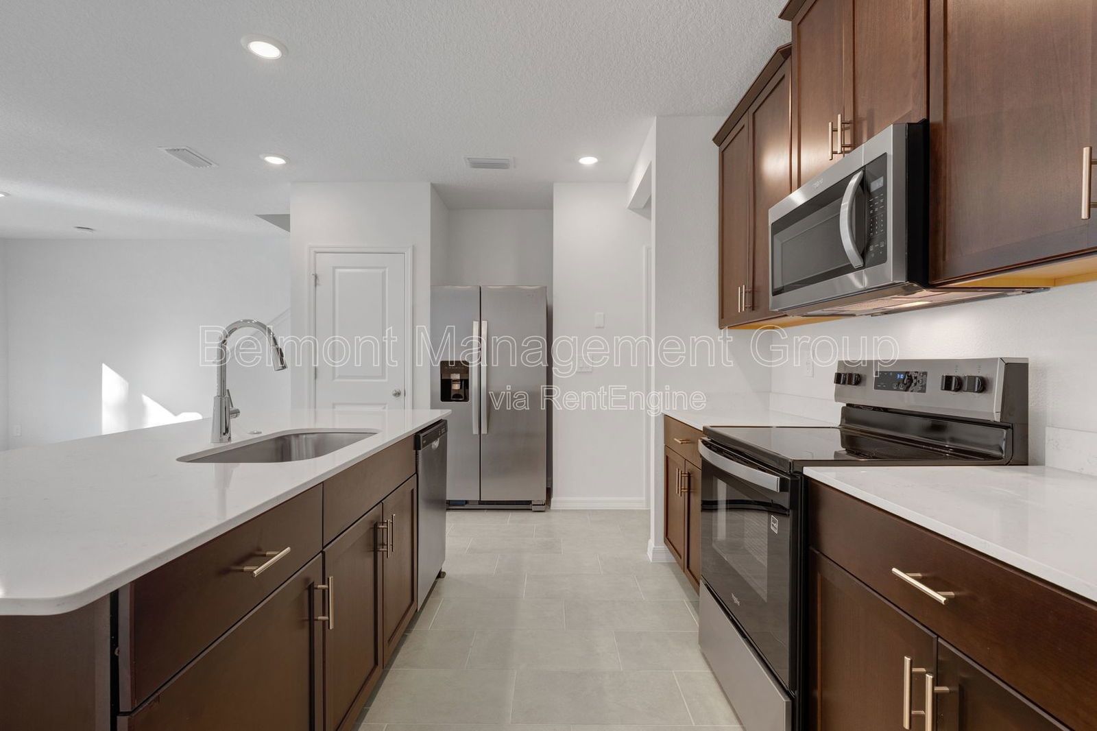 RENT NOW AND GET 2-WEEKS OFF YOUR FIRST MONTH'S RENT!!! Brand New 3-Bed/2.5 Bath Home for Rent in Bradford Park - Ormond Beach! property image