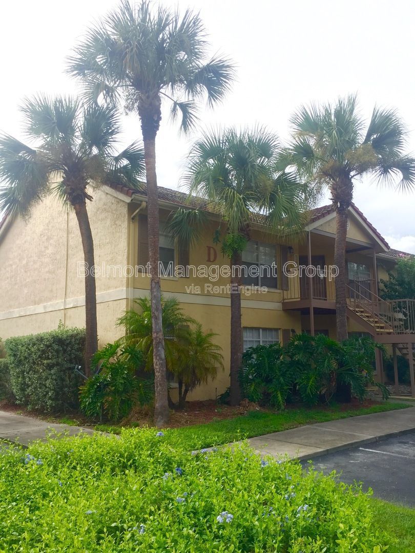 RENT BY JANUARY 31st AND RECEIVE 2-WEEKS OFF YOUR RENT!!! 2 Bed/2 Bath First-Floor Corner Condo for Rent in Winter Park’s Lancelot Condominiums! property image