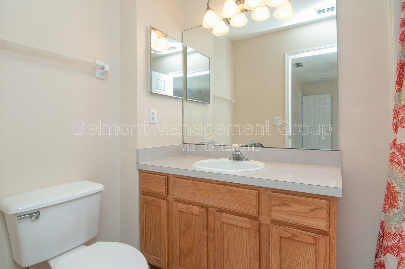 Spacious Townhome FOR RENT in the Heart of the Vibrant Milk District!  RENT NOW AND GET 2-WEEKS OFF YOUR FIRST MONTH'S RENT!!! property image