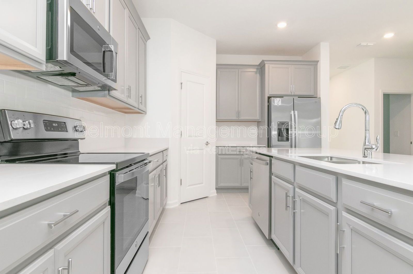 Beautiful 5 bed/3 bath home For Rent at Pine Glen in St. Cloud! RENT NOW AND GET 2-WEEKS OFF YOUR FIRST MONTH'S RENT!!! property image