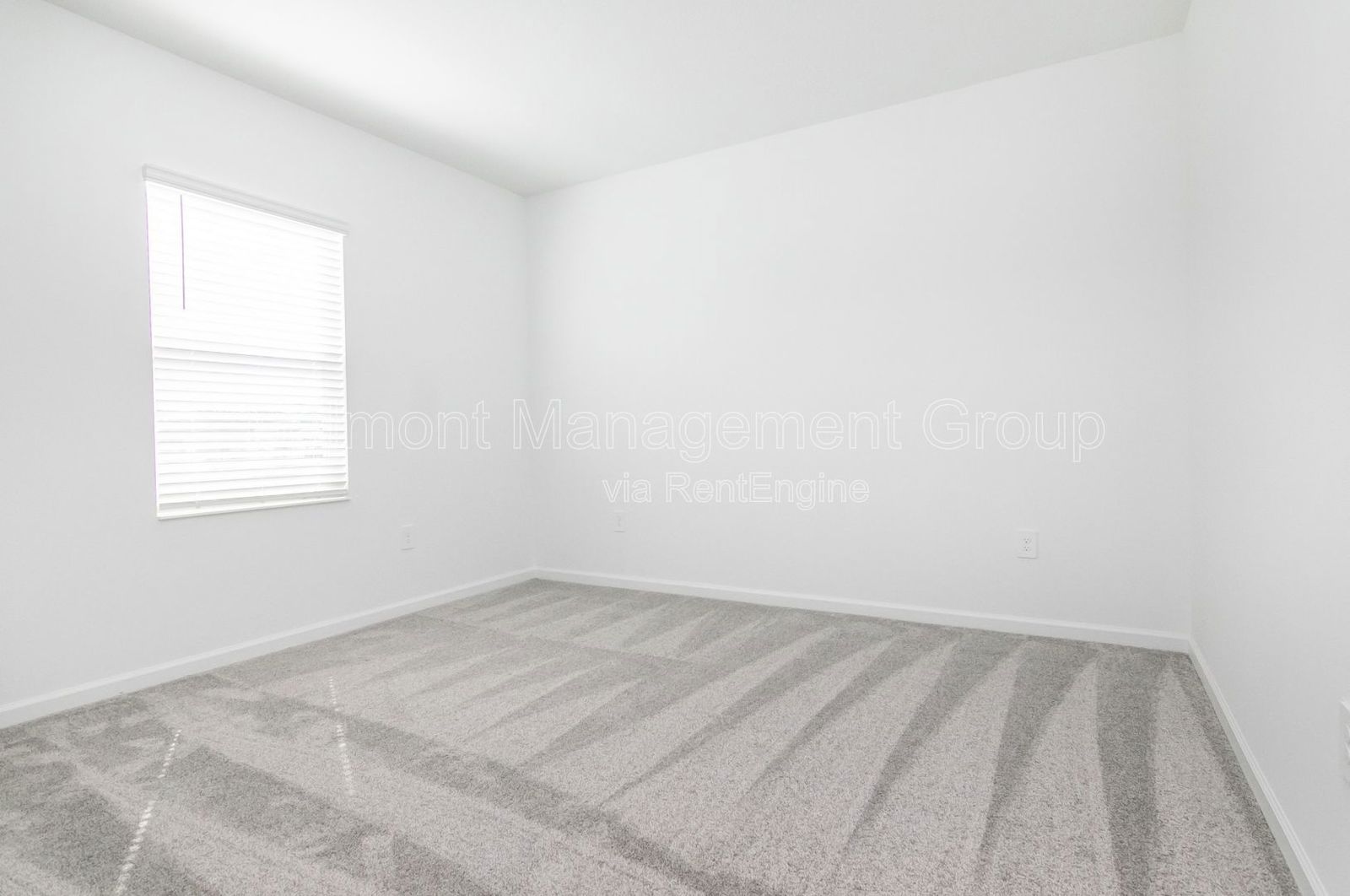 Beautiful 5 bed/3 bath home For Rent at Pine Glen in St. Cloud! RENT NOW AND GET 2-WEEKS OFF YOUR FIRST MONTH'S RENT!!! property image