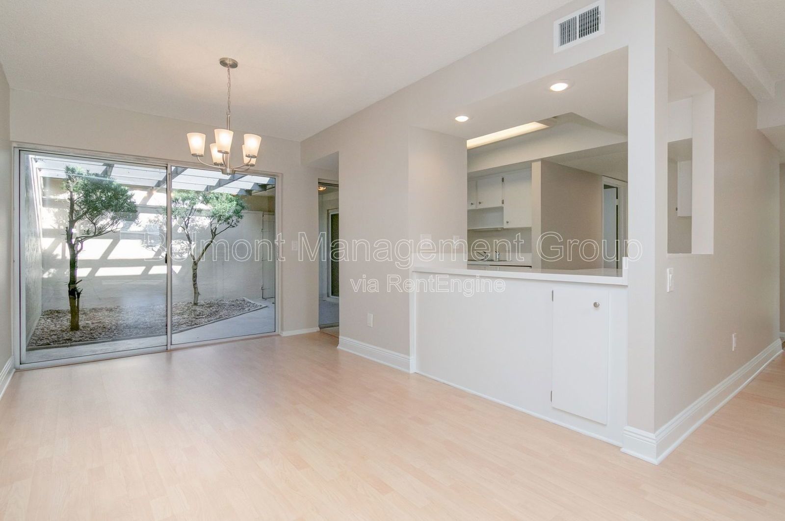 Spectacular Move-In Ready 2 Bed/2 Bath Home in Sausalito Shores in Casselberry! property image