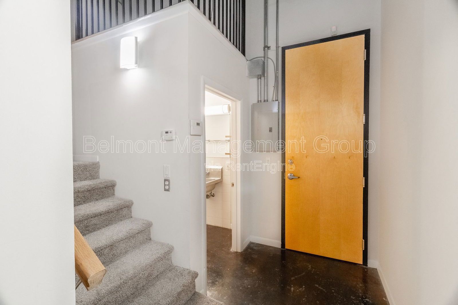 Rent Now and Get $1000 Off Your First Month's Rent + a Super Low $350 Security Deposit!!! Trendy 1 Bed/ 1 Bath Loft FOR RENT at The Lofts of Winter Park Village! property image