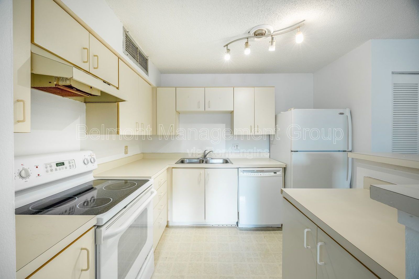 Beautiful 1Bed/1Bath Condo for Rent in Altamonte Springs at Lakewood Park Condo! RENT NOW AND GET 2-WEEKS OFF YOUR FIRST MONTH'S RENT!!! property image