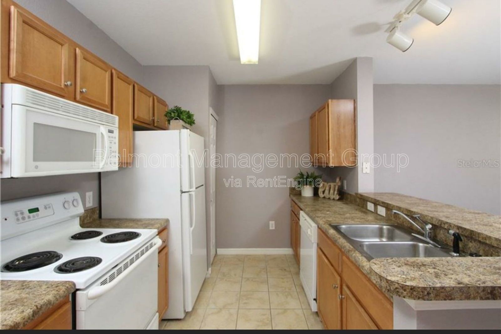 Beautiful 1 Bed 1 Bath Condo at the Registry at Michigan Park in Orlando! RENT NOW AND GET 2-WEEKS OFF YOUR FIRST MONTH'S RENT!!! property image