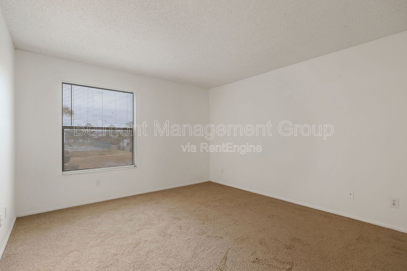 RENT NOW AND GET 2-WEEKS OFF YOUR FIRST MONTH'S RENT!!! Charming 2 Bed / 2 Bath Condo FOR RENT in Cascades Condominium in Kissimmee! property image