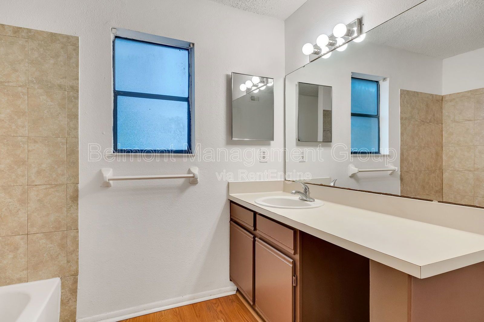 RENT NOW AND GET 2-WEEKS OFF YOUR FIRST MONTH'S RENT!!! Charming 2 Bed / 2 Bath Condo FOR RENT in Cascades Condominium in Kissimmee! property image