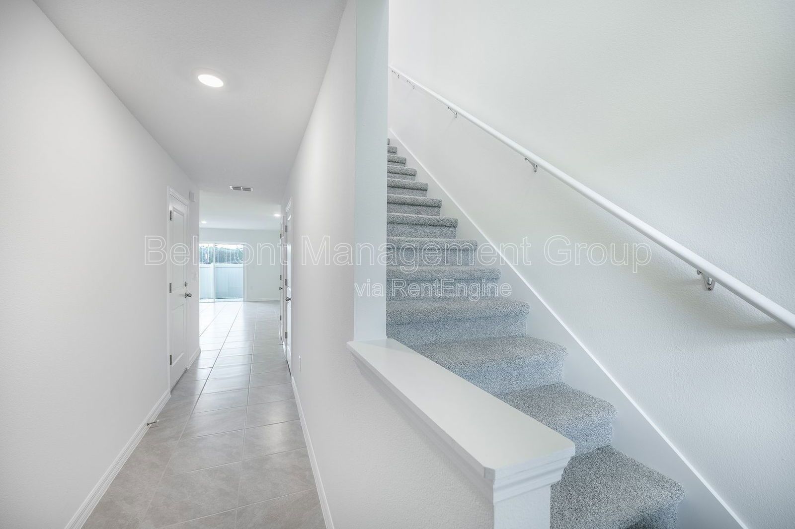 RENT NOW AND GET 2-WEEKS OFF YOUR FIRST MONTH! Beautiful 3bed/2.5bath Townhome FOR RENT at The Towns at Laurel Commons in Ocala! property image