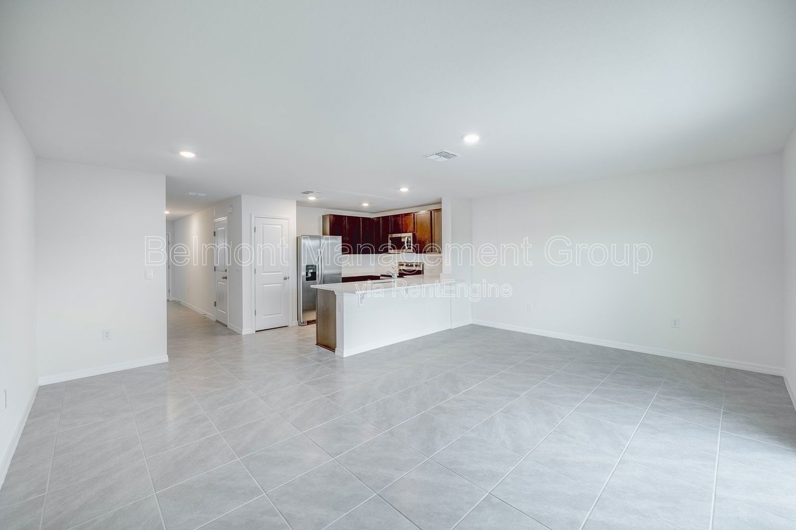 RENT NOW AND GET 2-WEEKS OFF YOUR FIRST MONTH! Beautiful 3bed/2.5bath Townhome FOR RENT at The Towns at Laurel Commons in Ocala! property image