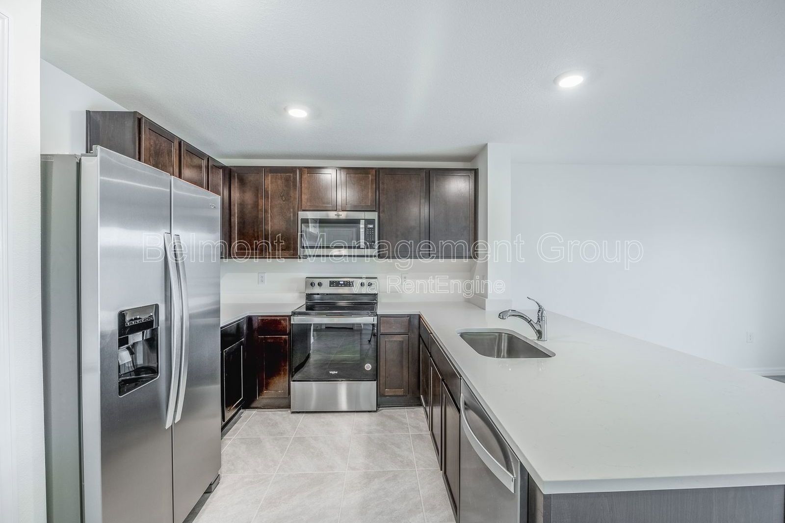 RENT NOW AND GET 2-WEEKS OFF YOUR FIRST MONTH! Beautiful 3bed/2.5bath Townhome FOR RENT at The Towns at Laurel Commons in Ocala! property image