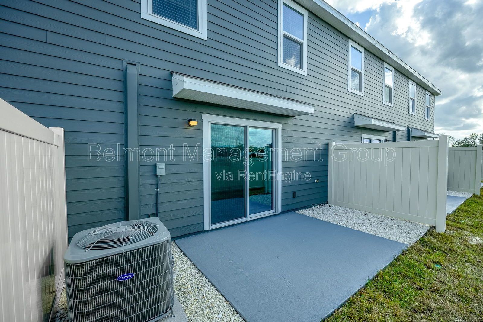 RENT NOW AND GET 2-WEEKS OFF YOUR FIRST MONTH! Beautiful 3bed/2.5bath Townhome FOR RENT at The Towns at Laurel Commons in Ocala! property image