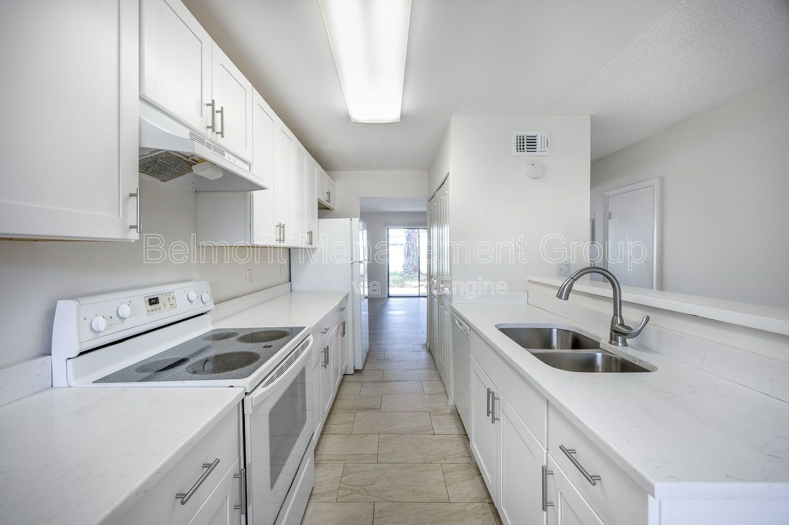 Move in ready Townhome for rent - Excellent Location! A+ Rated Winter Park Schools! property image