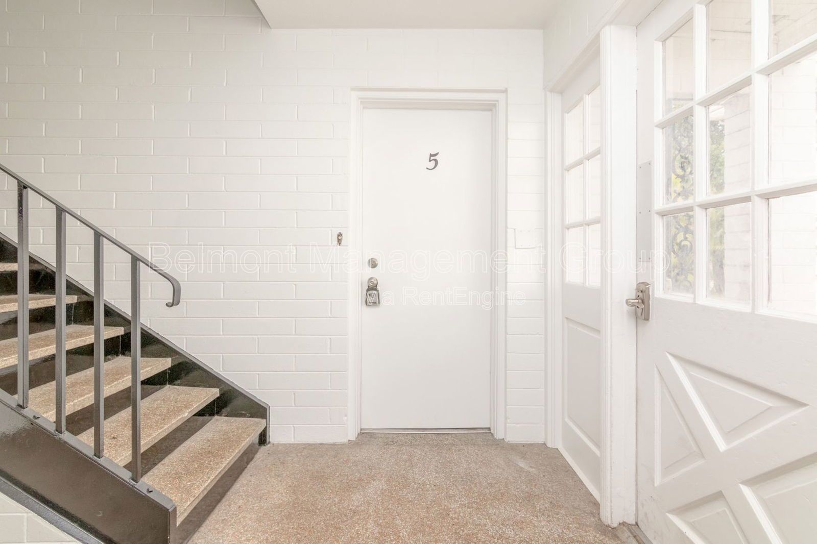 Beautiful 2 bed/1bath apartment FOR RENT in Downtown Orlando! | Special Offer! Free Application Fee for Healthcare and Service Industry Professionals! property image