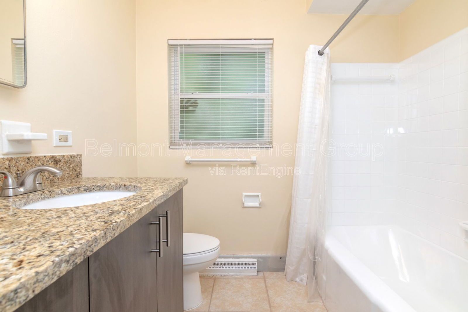 Beautiful 2 bed/1bath apartment FOR RENT in Downtown Orlando! | Special Offer! Free Application Fee for Healthcare and Service Industry Professionals! property image