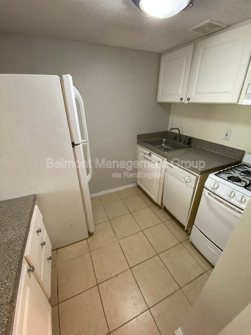 Spacious 1 bed/ 1 bath Condo for Rent at Waterside at Cranes Roost in Altamonte Springs! property image