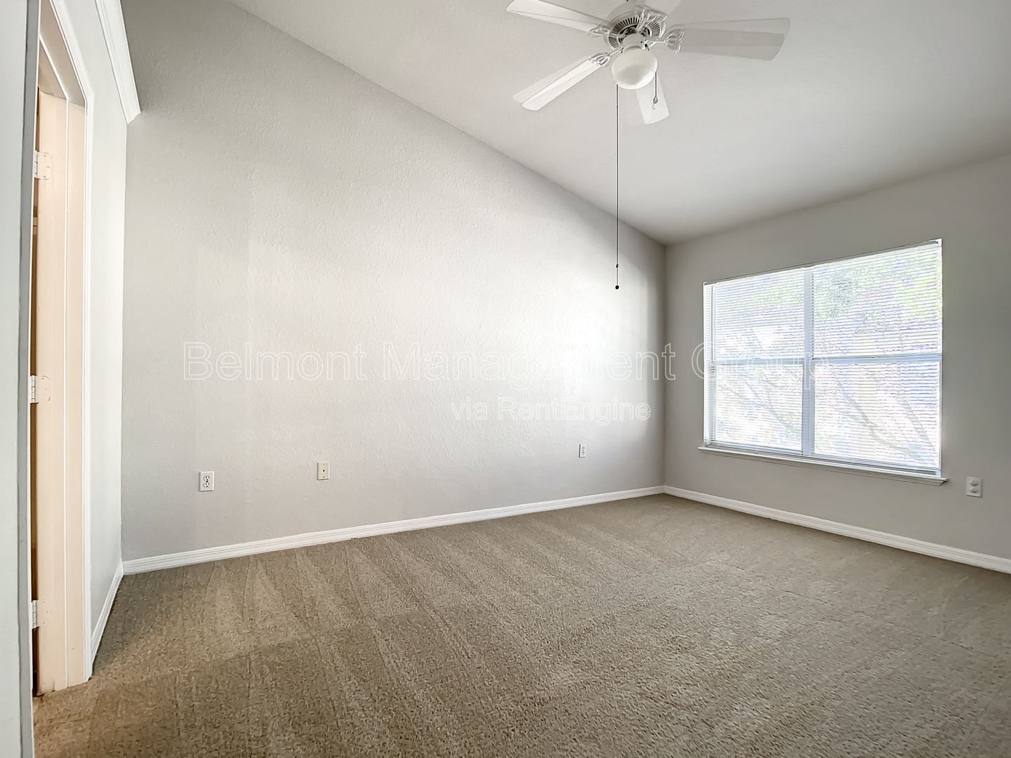 Beautiful 2 bed / 2 bath Townhome for rent at Visconti East in Maitland! property image