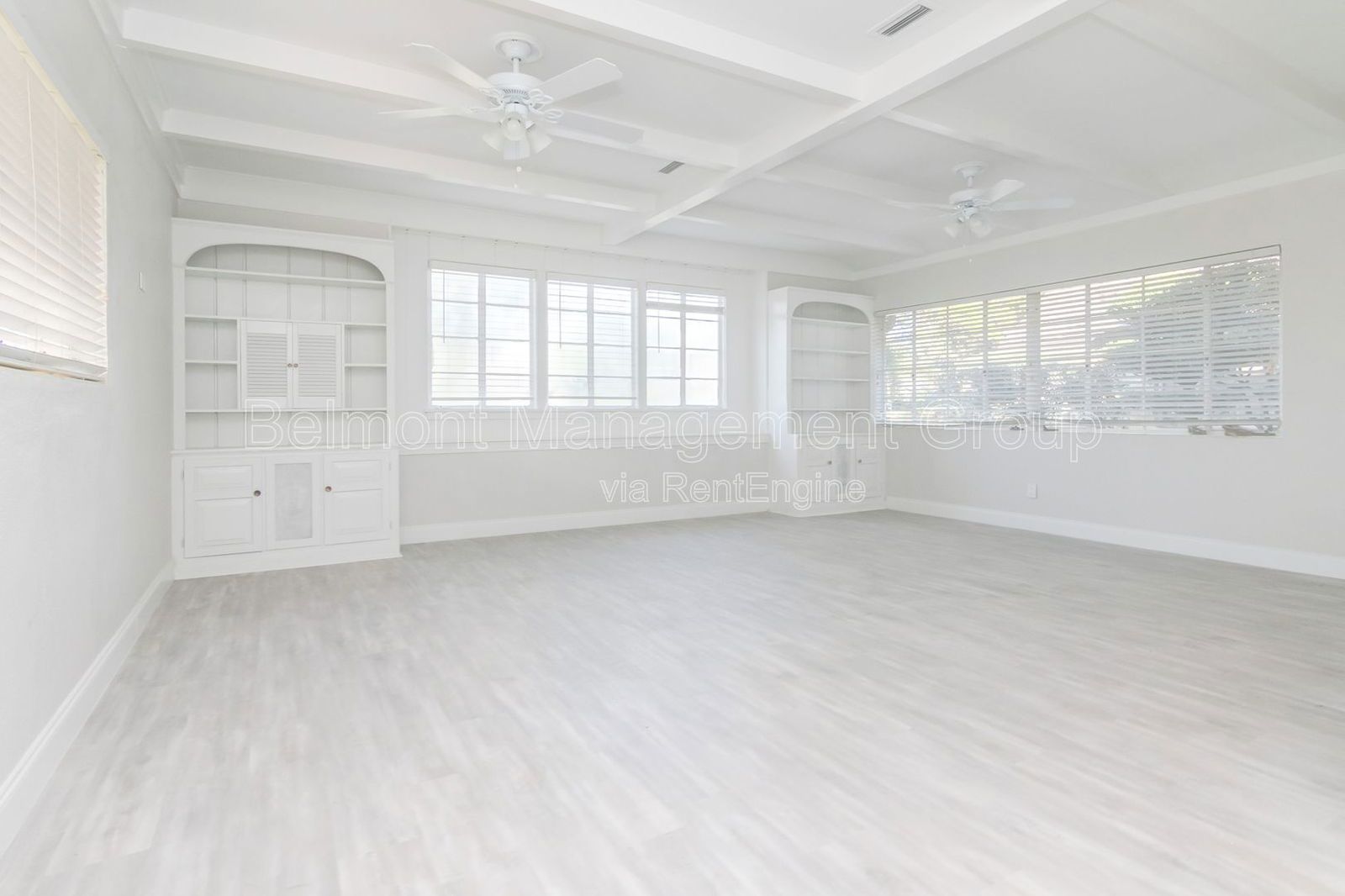 Charming 3 Bed/2 Bath Home for rent in the beautiful Winter Park! Rollins Students WELCOMED! property image