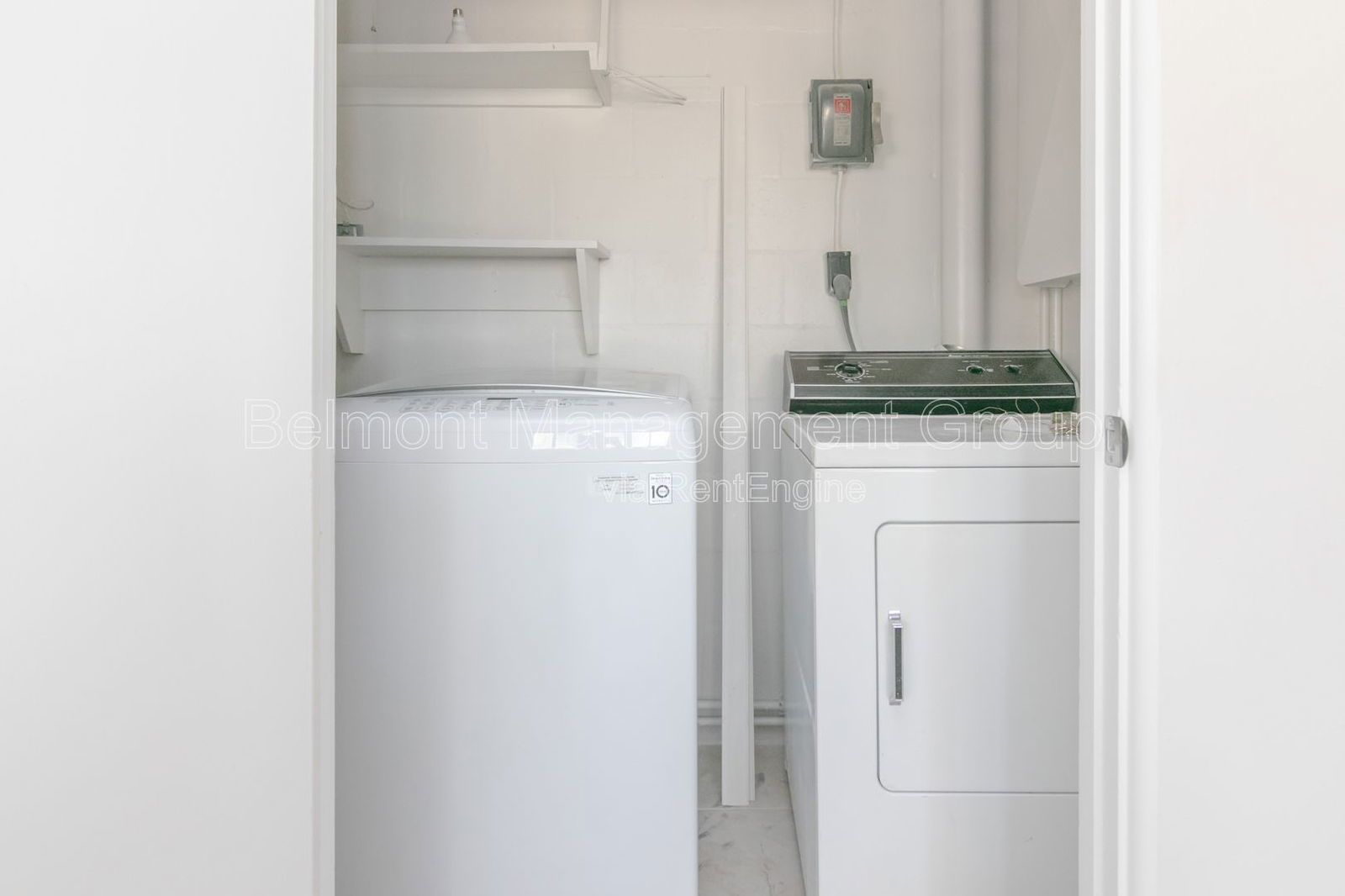 Charming 3 Bed/2 Bath Home for rent in the beautiful Winter Park! Rollins Students WELCOMED! property image