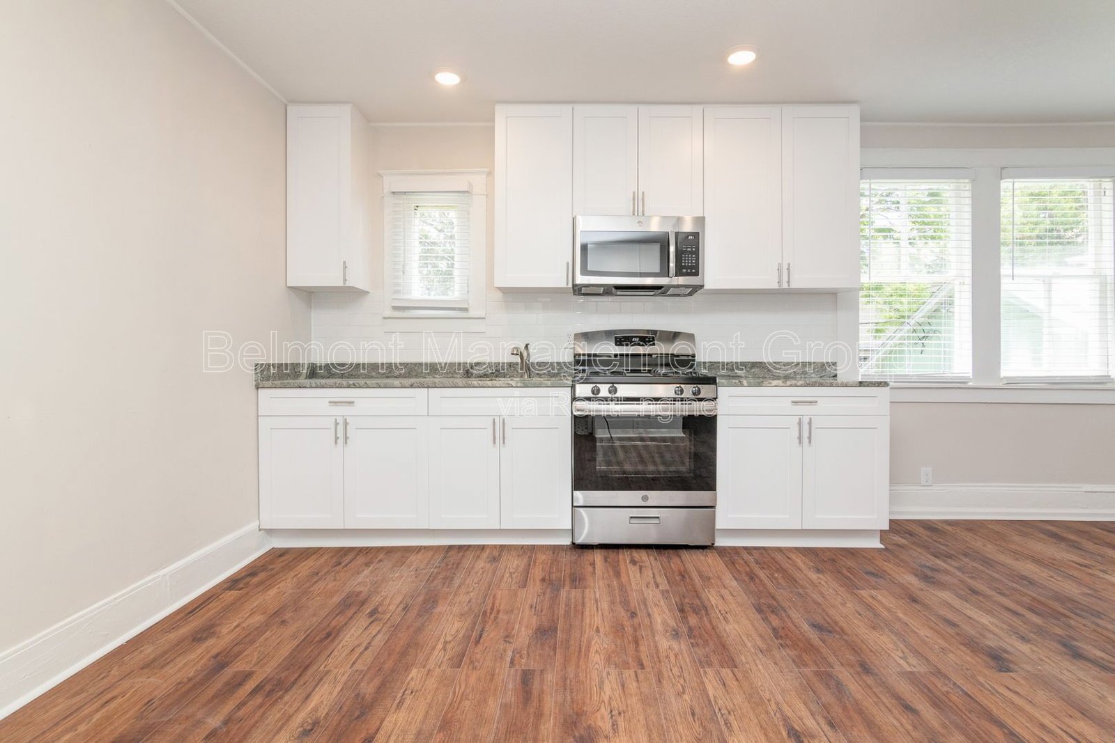 Trendy Studio Apartment FOR RENT in the heart of Historic Downtown Sanford | Move-in Special: 2 Weeks Off Rent for Approved Applicants! property image